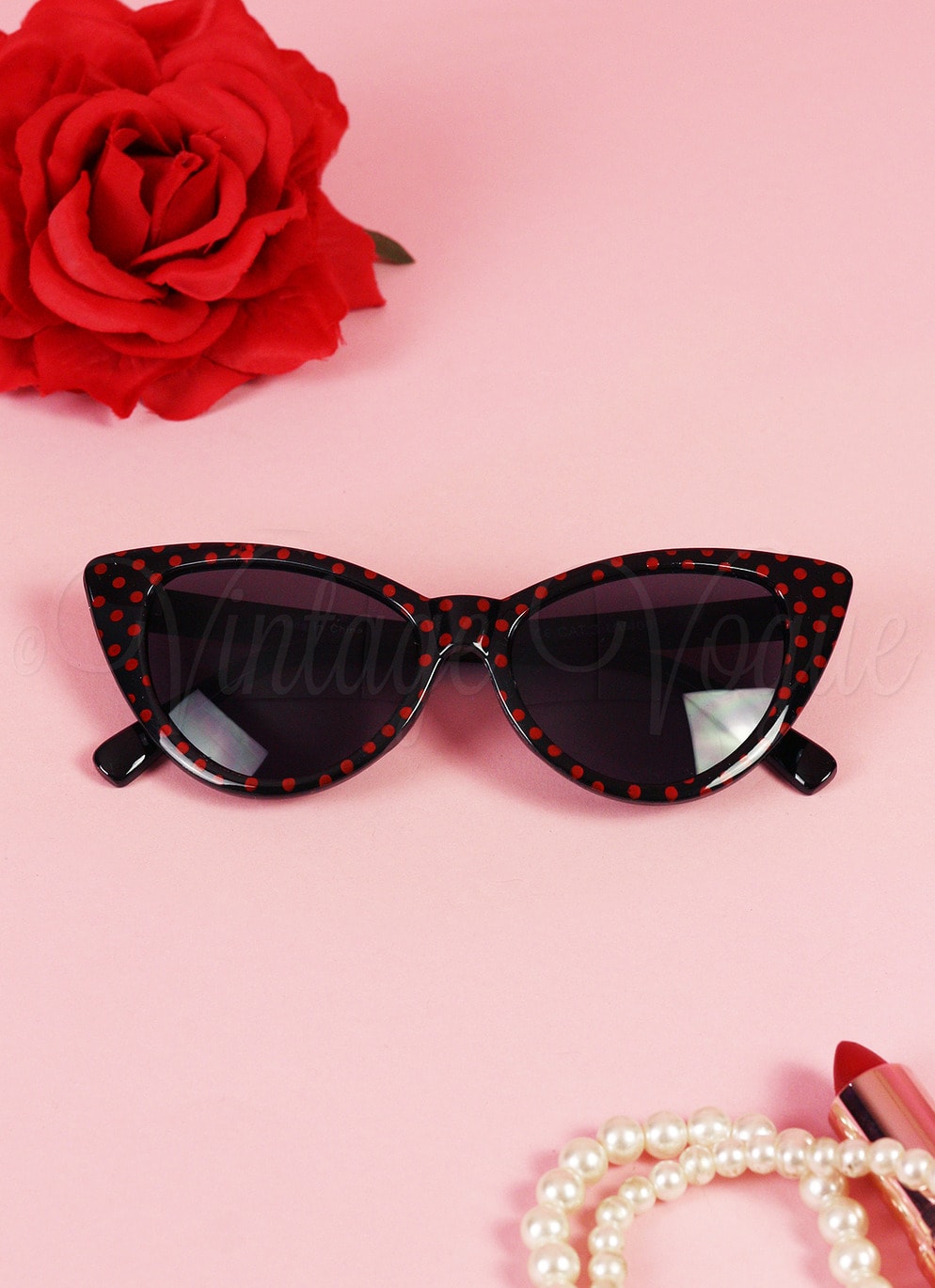 Oh so Retro! Vintage Cat Eye Sonnenbrille Polka Dots in Schwarz Rot