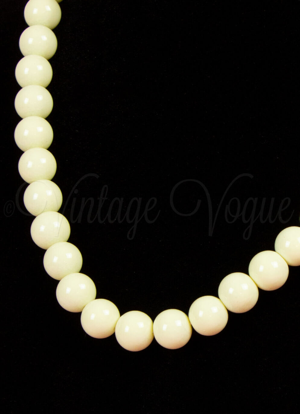 Collectif 50er Jahre Retro Vintage Perlen Halskette Dainty in Elfenbein
