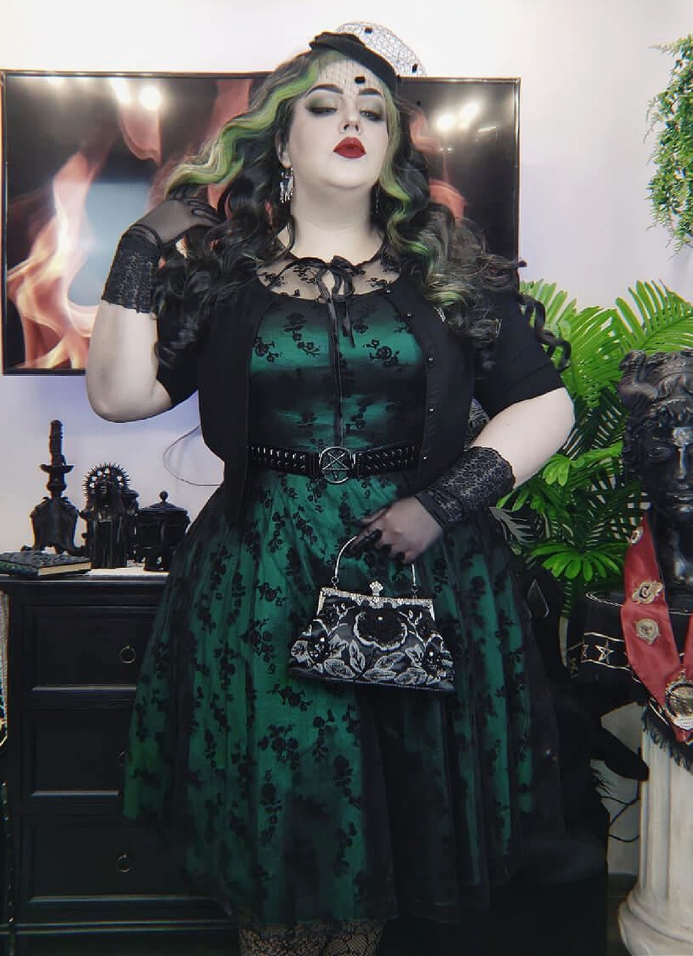 Voodoo Vixen 50's Retro Vintage Spitzen Swing Kleid Emerald Lace Dress in Grün 50er Jahre Petticoat Damenkleid Dress Spitze Spitzenkleid Gothic Elegant Abendkleid Cocktailkleid DRA2259